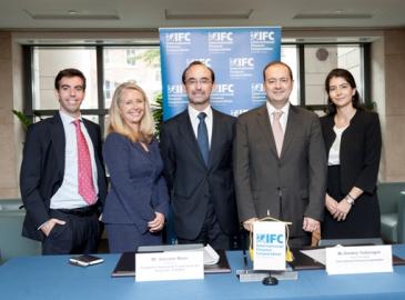 IFC y COFIDES agilizan la colaboración para promover el desarrollo del sector privado en mercados emergentes 1