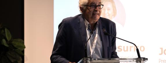 Imagen del presidente de COFIDES, José Luis Curbelo, en su intervención de bienvenida al taller "Impacto al futuro desde hoy".