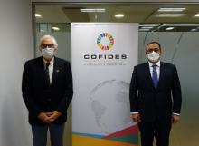 Imagen del presidente de COFIDES, José Luis Curbelo, y el presidente de CAF-Banco de Desarrollo, Sergio Díaz-Granados